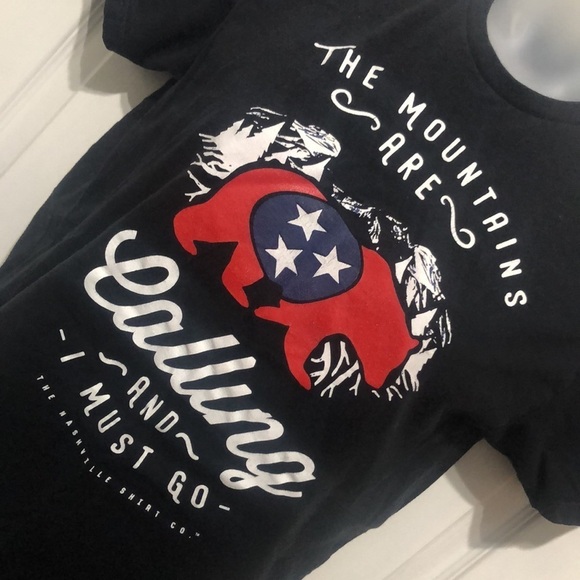 Mountains are calling T-shirt - Picture 2 of 8